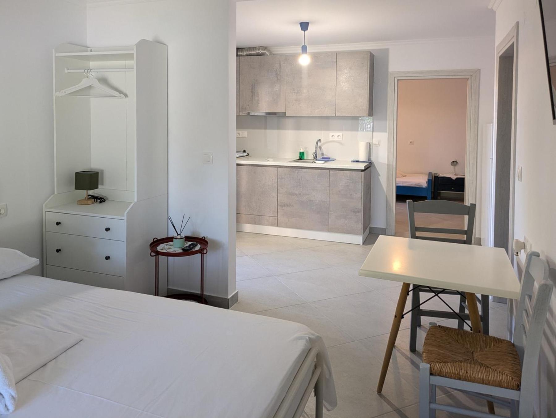 Melina Apartments Nikiti  Luaran gambar